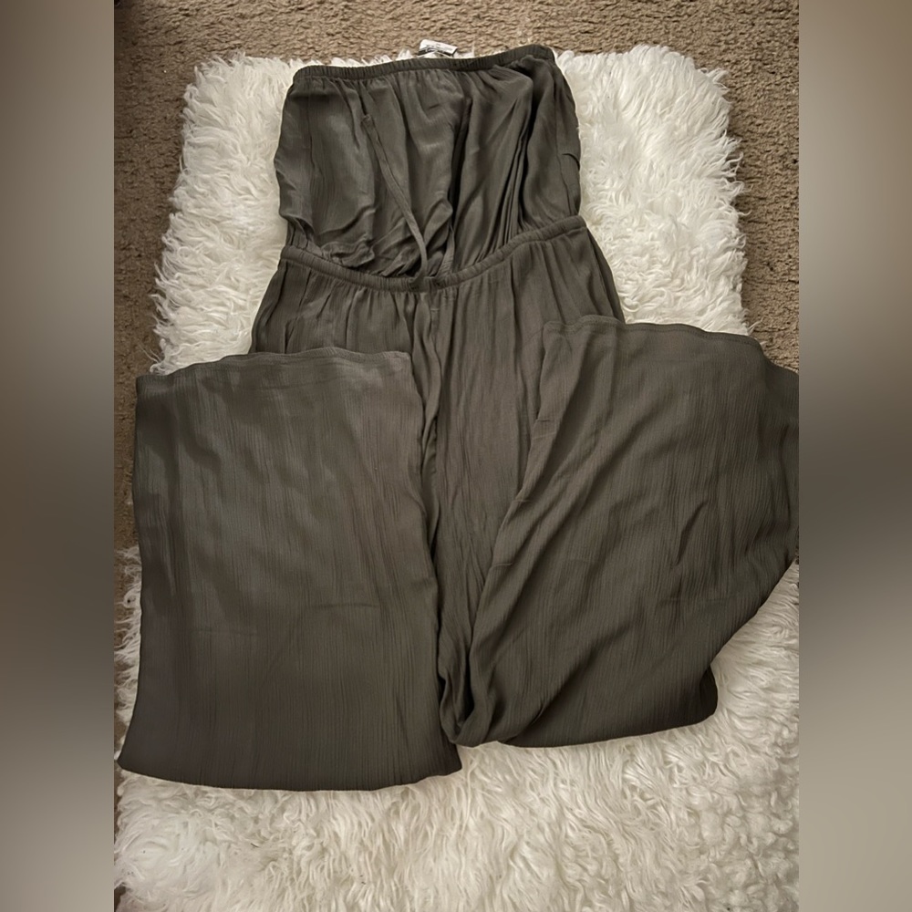 Brand new strapless wide leg capri jumpsuit